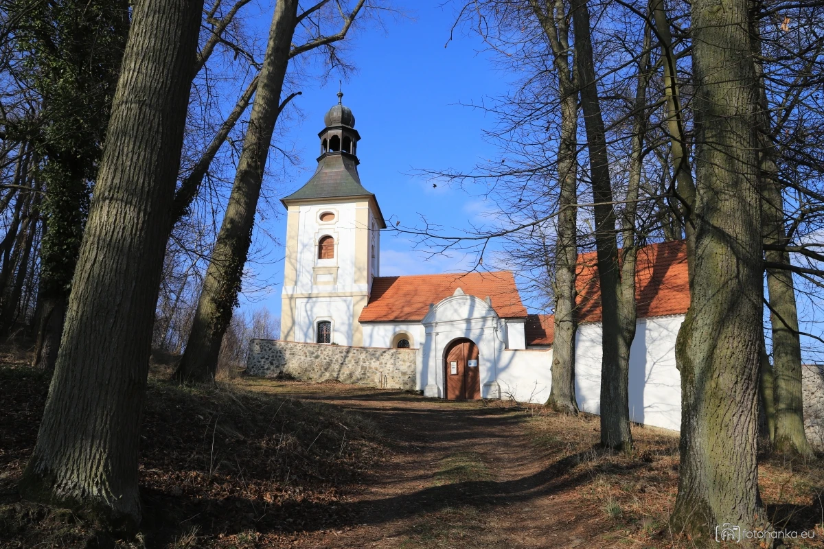 Stražiště kostel